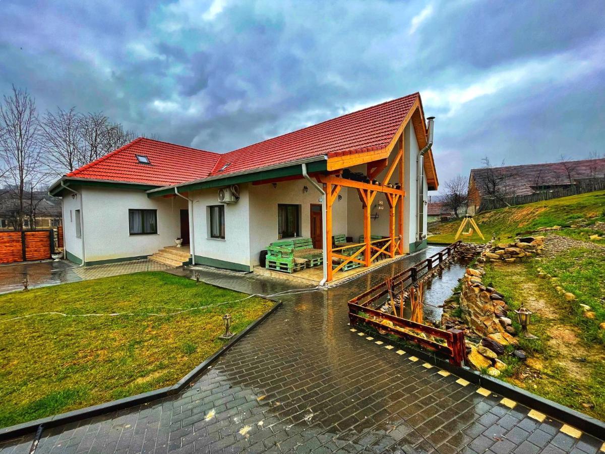 Hotel Domeniul Bondarelului Ocolisu Mic Exteriér fotografie