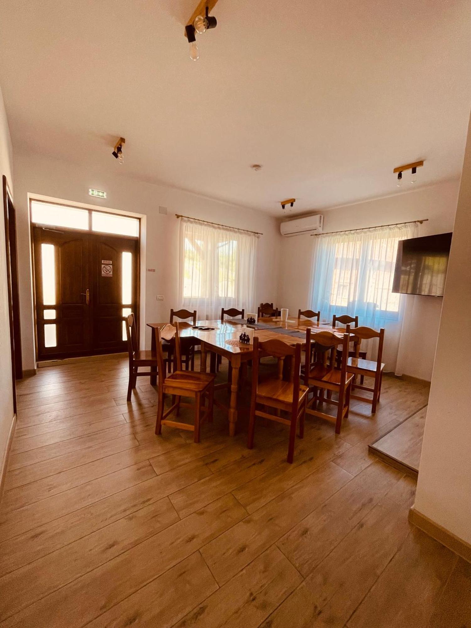 Hotel Domeniul Bondarelului Ocolisu Mic Exteriér fotografie