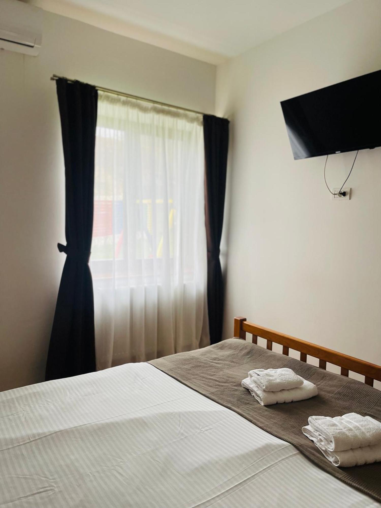 Hotel Domeniul Bondarelului Ocolisu Mic Exteriér fotografie