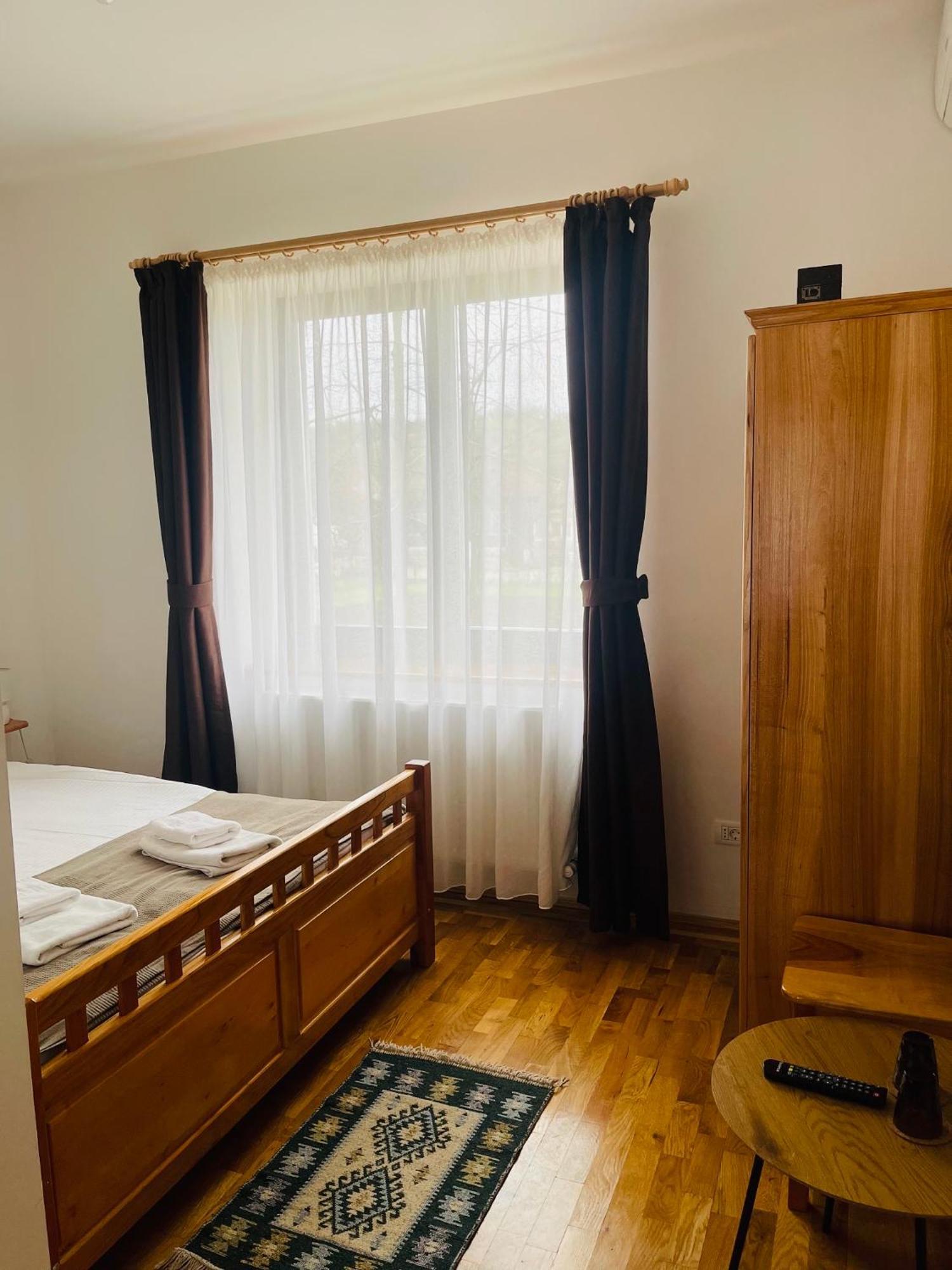Hotel Domeniul Bondarelului Ocolisu Mic Exteriér fotografie